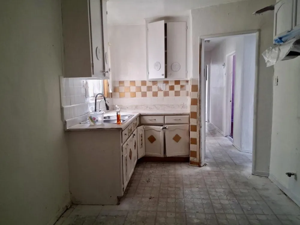 10328 Hickory Street Los Angeles, CA 90002