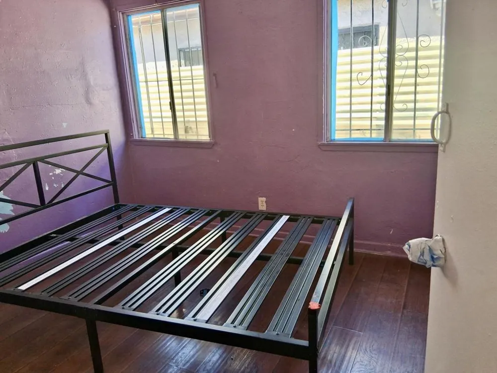 10328 Hickory Street Los Angeles, CA 90002
