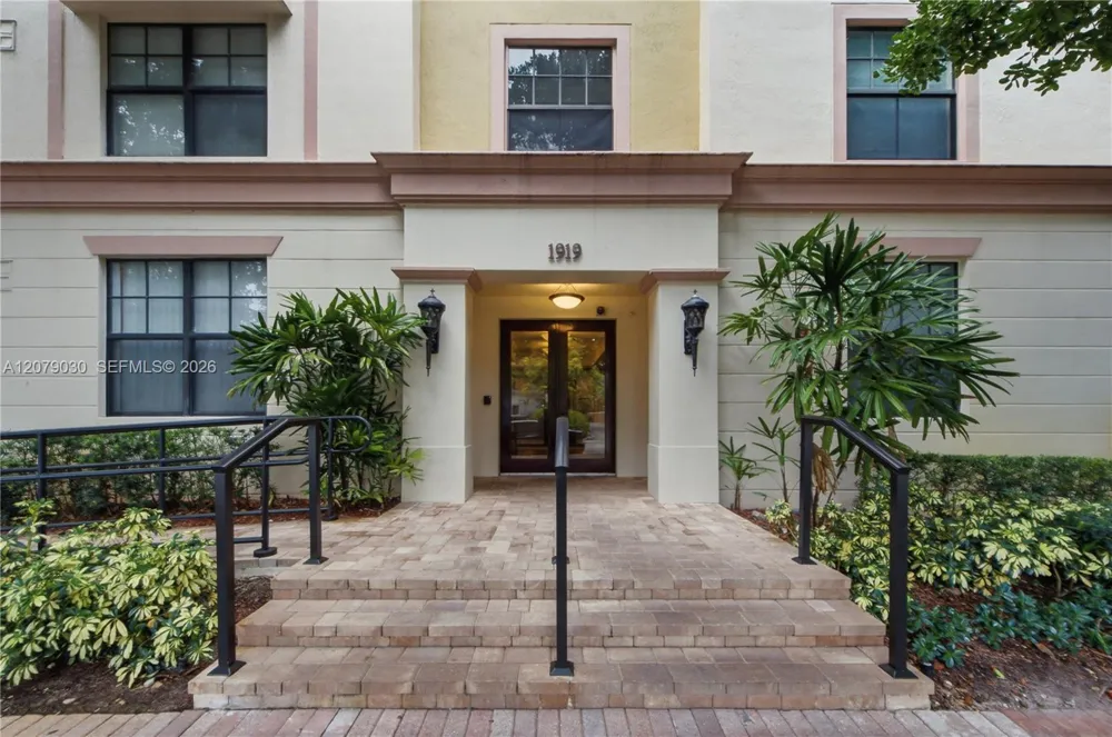 1919 Van Buren St #614A Hollywood, FL 33020
