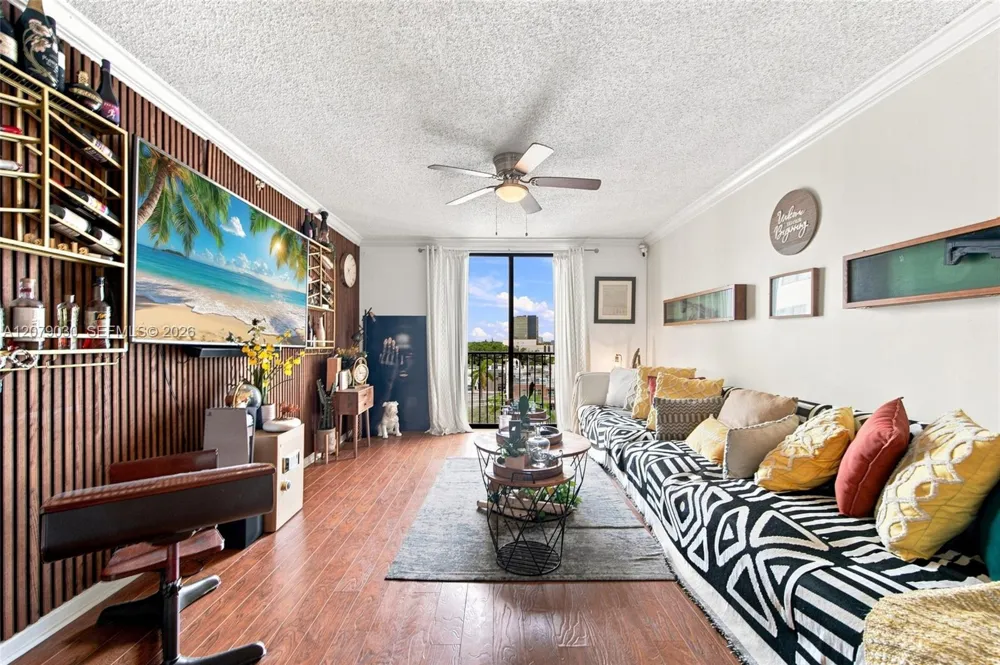 1919 Van Buren St #614A Hollywood, FL 33020