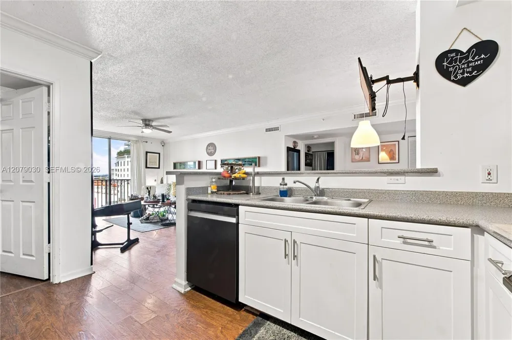 1919 Van Buren St #614A Hollywood, FL 33020