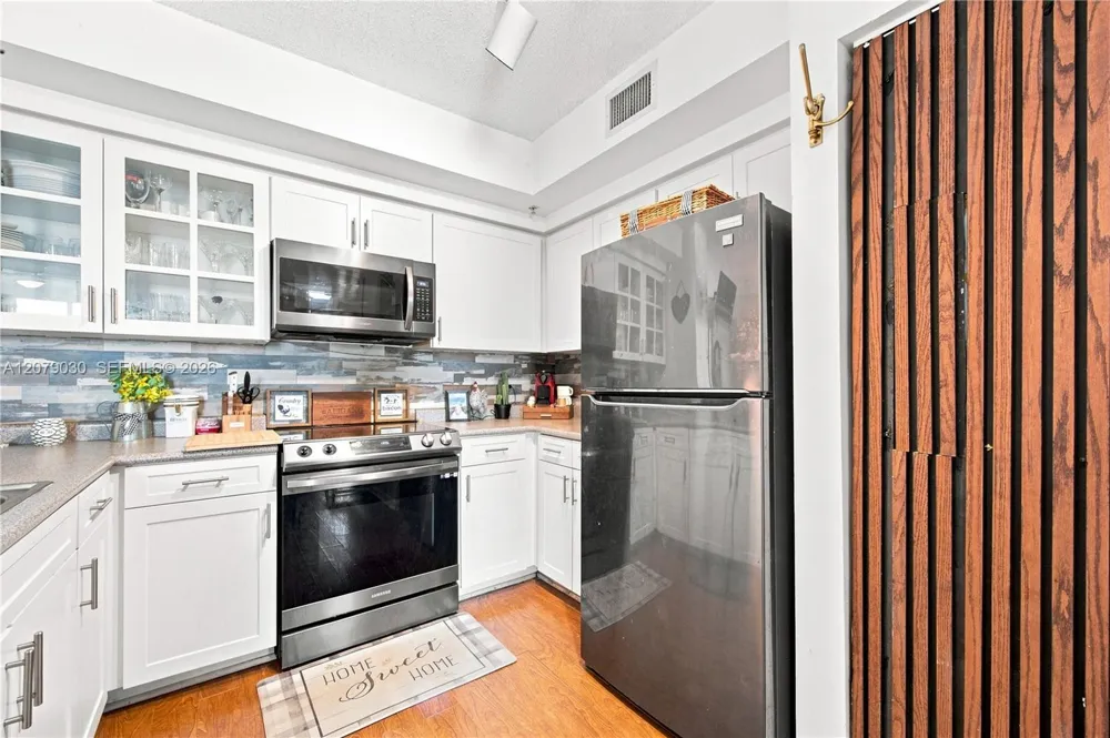 1919 Van Buren St #614A Hollywood, FL 33020