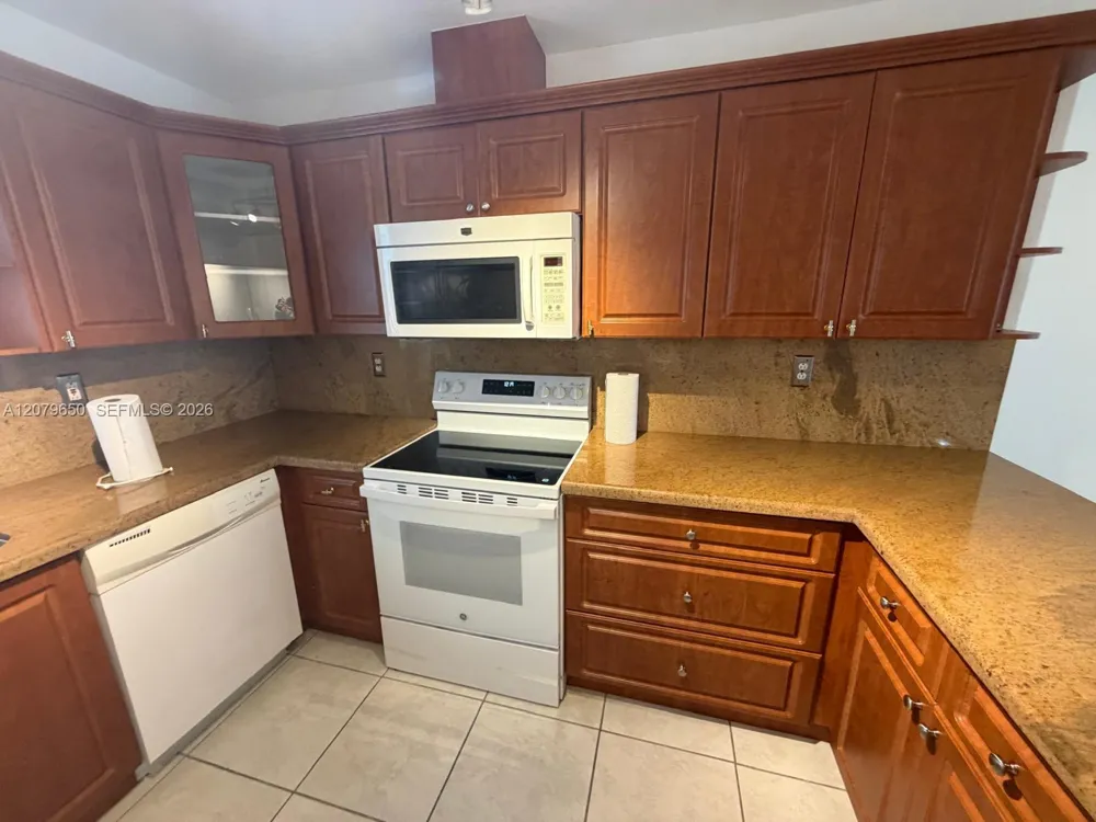 71 Coral Dr Key Largo, FL 33037