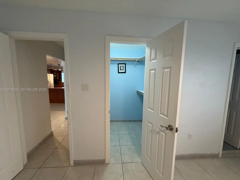 71 Coral Dr Key Largo, FL 33037