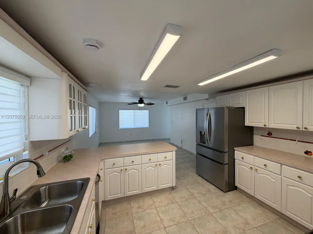 71 Coral Dr Key Largo, FL 33037