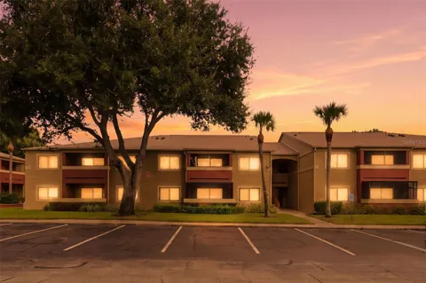 646 KENWICK CIRCLE #103