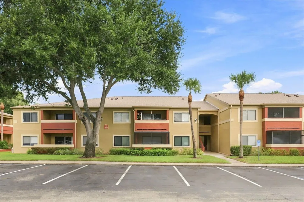 646 KENWICK CIRCLE #103 Casselberry, FL 32707