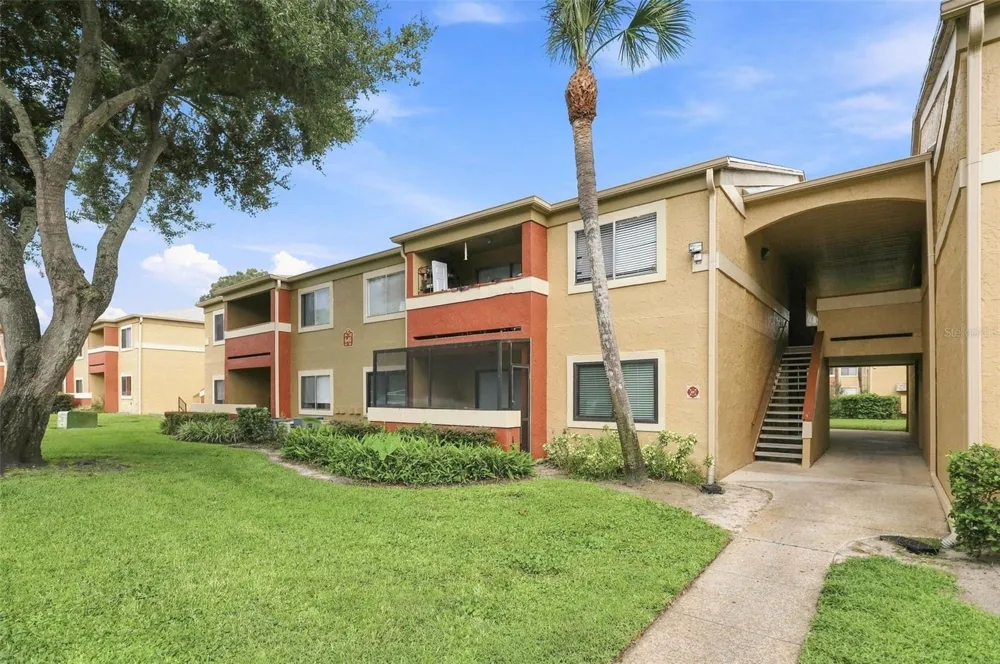 646 KENWICK CIRCLE #103 Casselberry, FL 32707