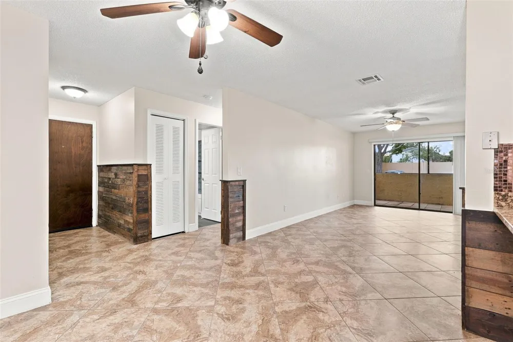 646 KENWICK CIRCLE #103 Casselberry, FL 32707