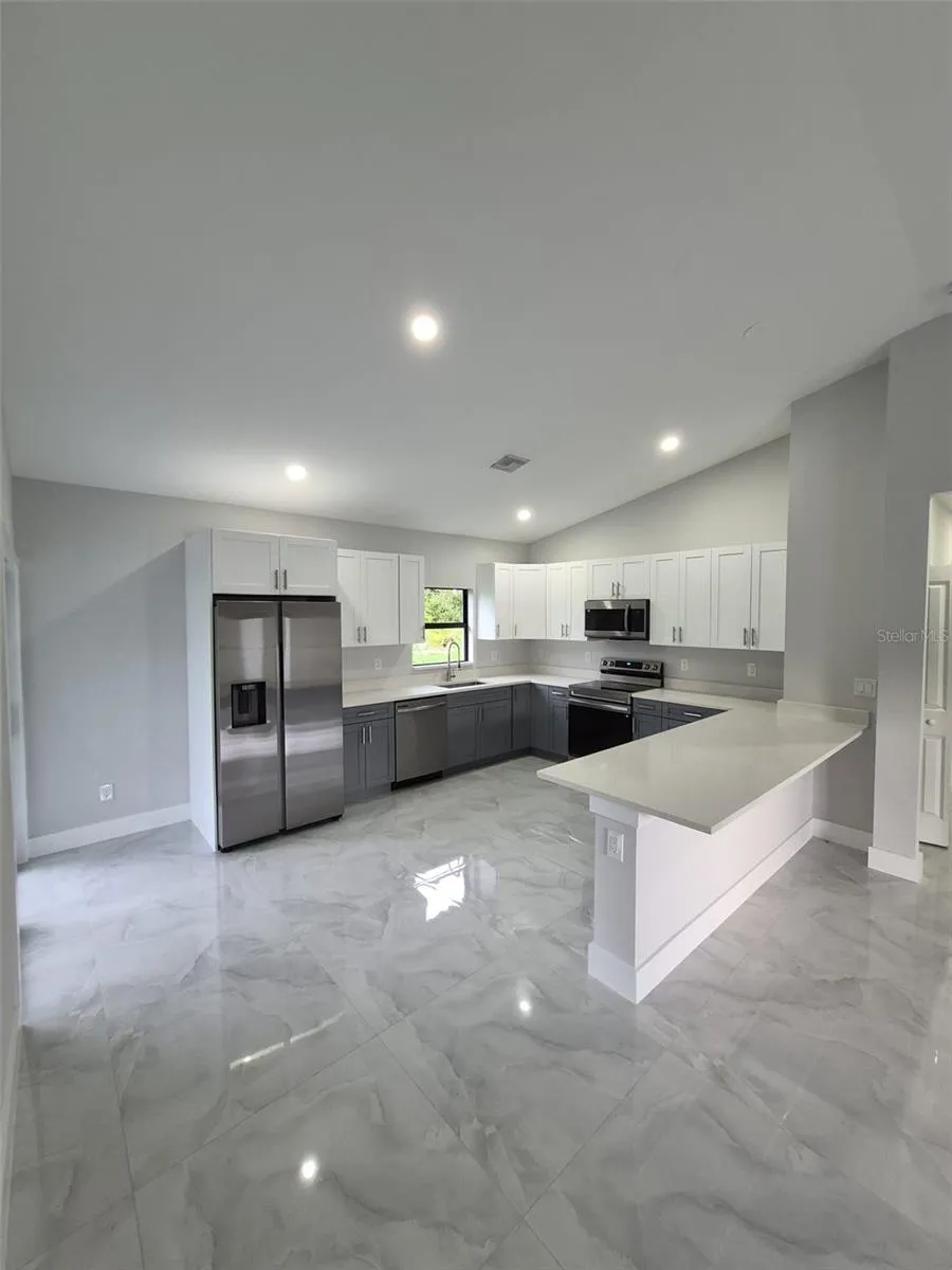 447 WICKHAM AVENUE S Lehigh Acres, FL 33974