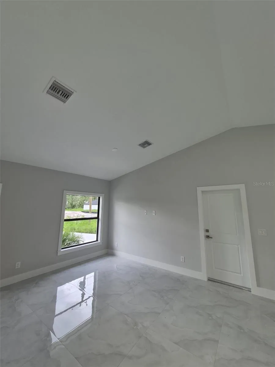 447 WICKHAM AVENUE S Lehigh Acres, FL 33974