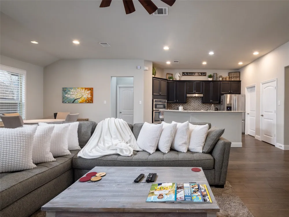 1401 Eagleton Lane Northlake, TX 76226
