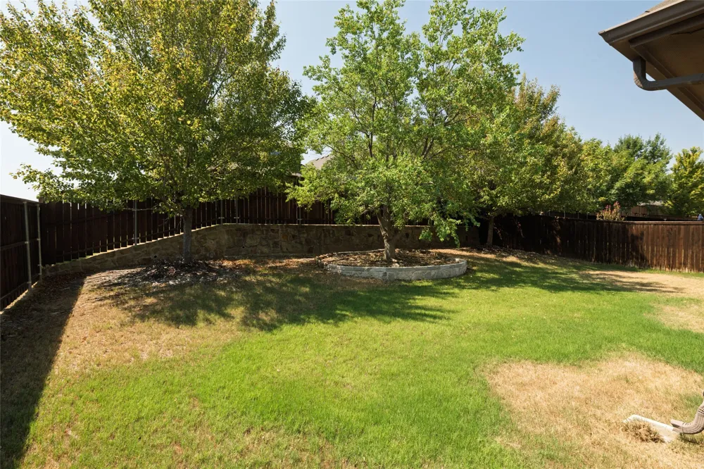 1401 Eagleton Lane Northlake, TX 76226