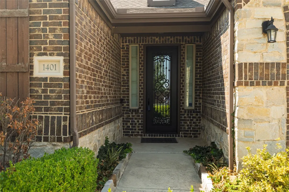 1401 Eagleton Lane Northlake, TX 76226