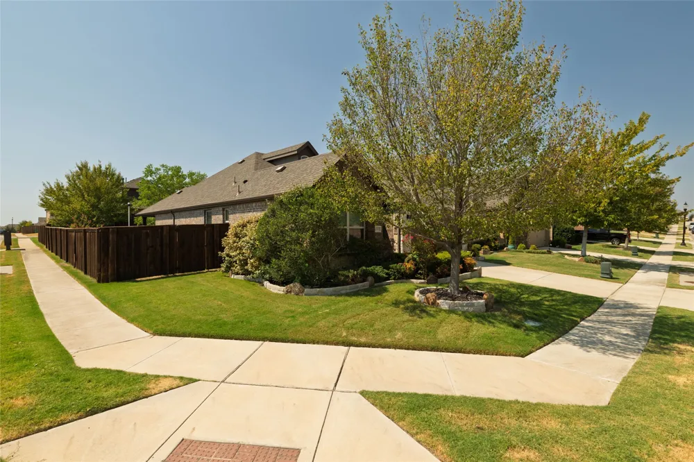 1401 Eagleton Lane Northlake, TX 76226