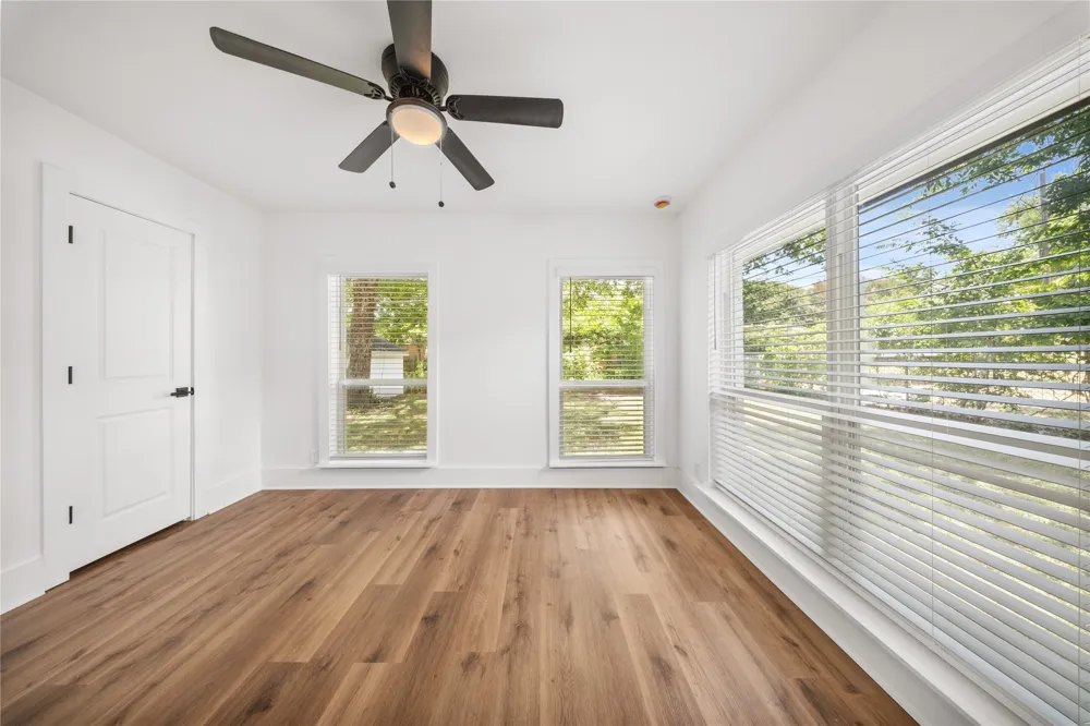 1314 Arborvitae Avenue Dallas, TX 75224