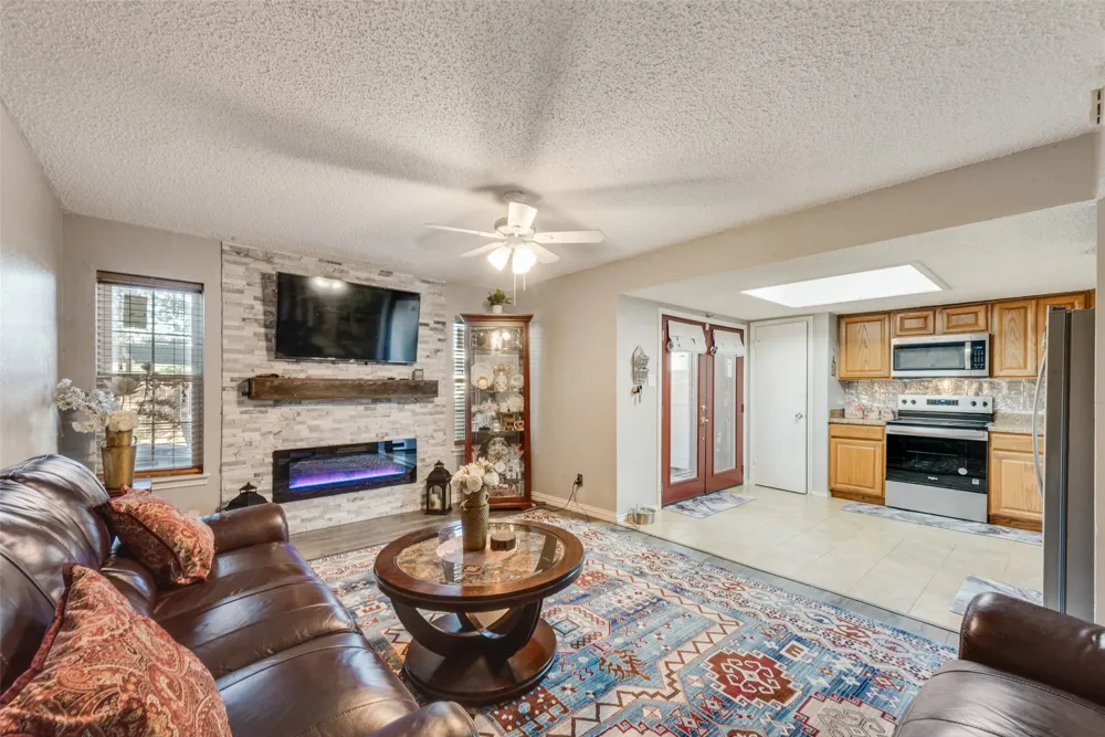 527 Towne House Lane Richardson, TX 75081