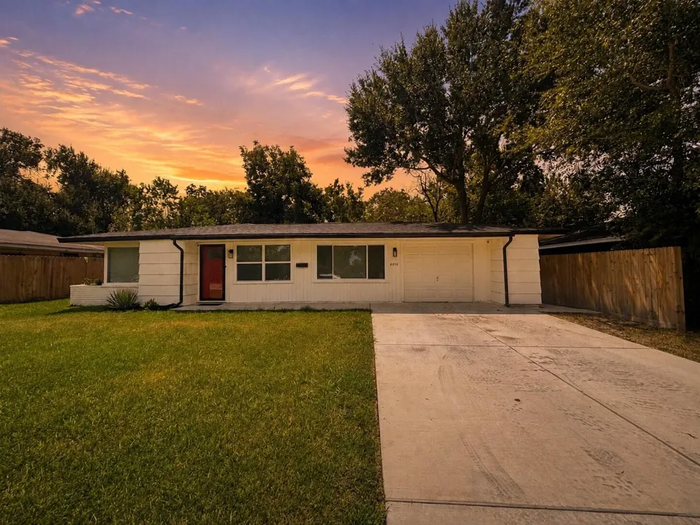 6010 Ridgeway Drive Houston, TX 77033