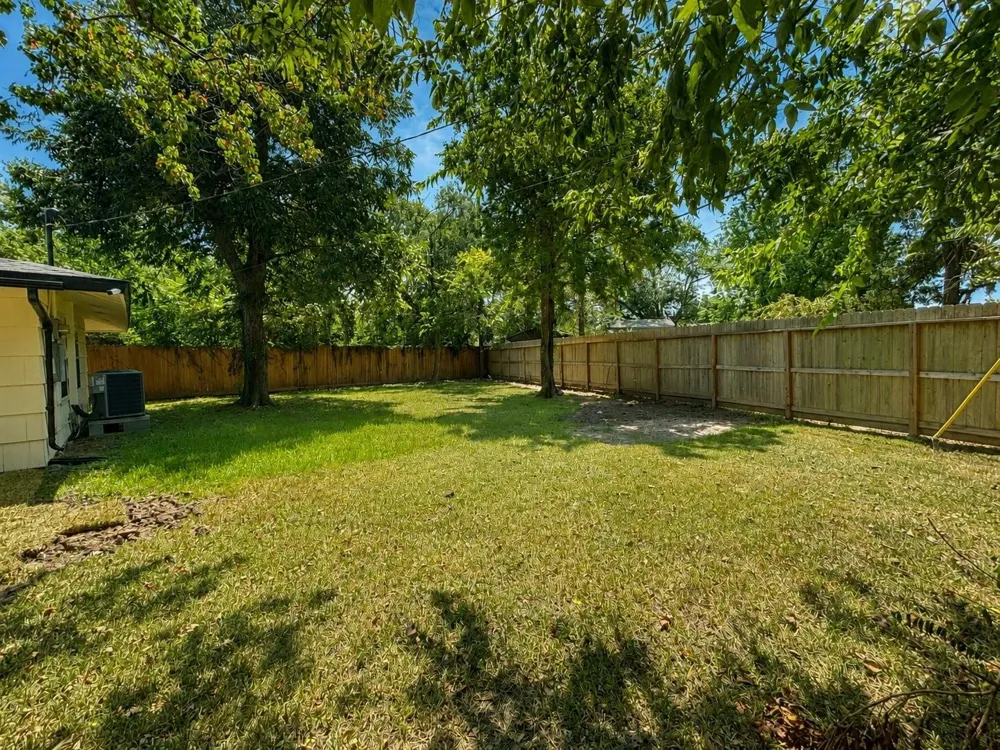 6010 Ridgeway Drive Houston, TX 77033