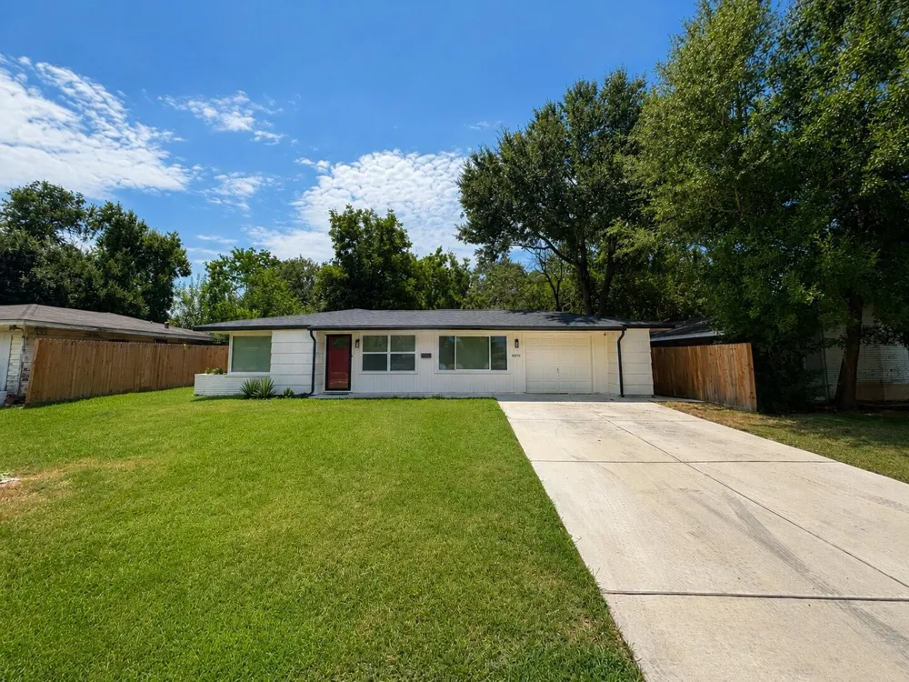 6010 Ridgeway Drive Houston, TX 77033