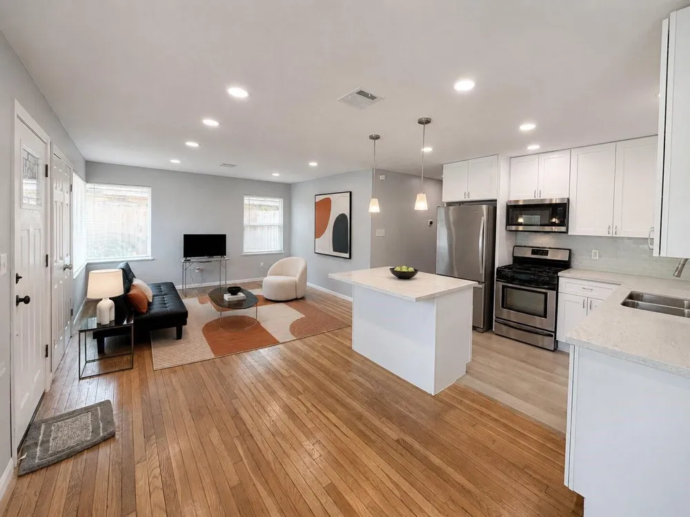 6010 Ridgeway Drive Houston, TX 77033