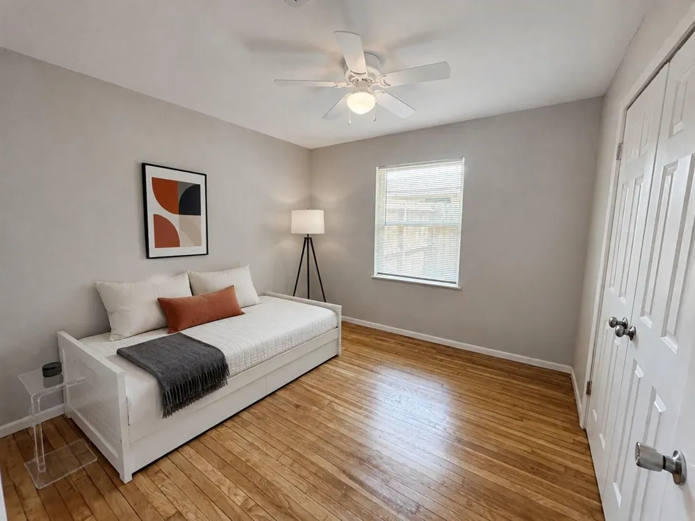 6010 Ridgeway Drive Houston, TX 77033