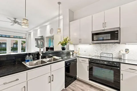 1901 Post Oak Boulevard #1501