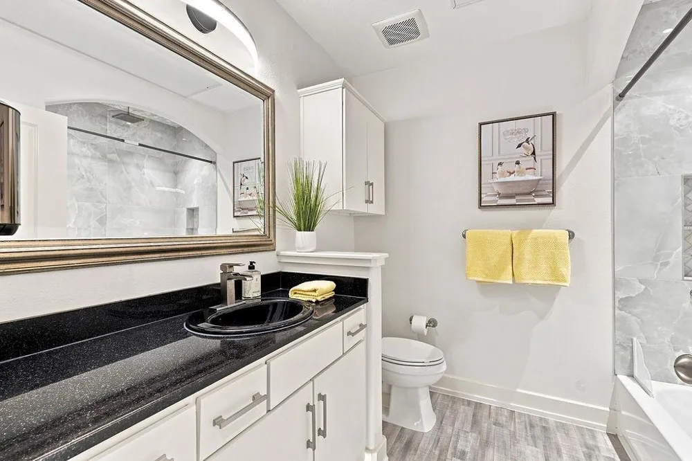 1901 Post Oak Boulevard #1501 Houston, TX 77056