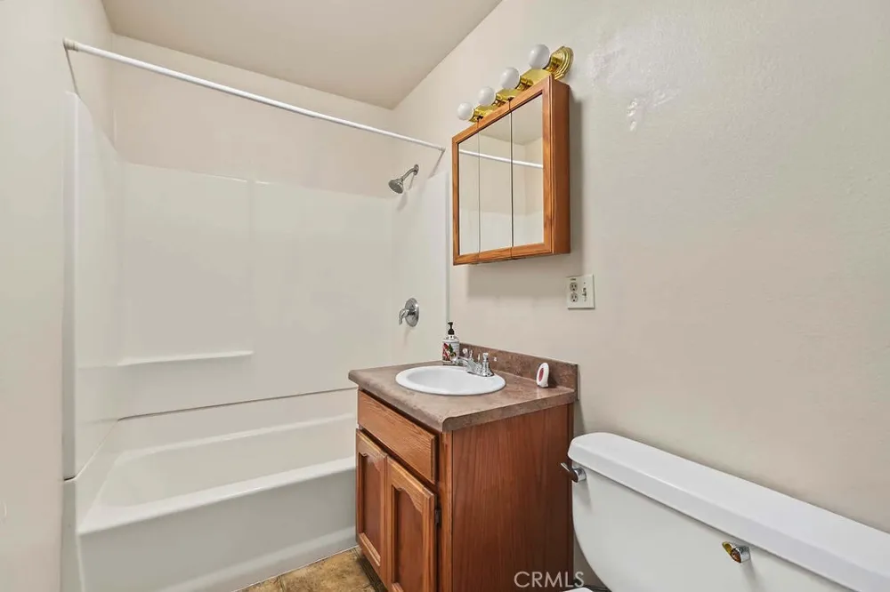 630 Belmont Delano, CA 93215