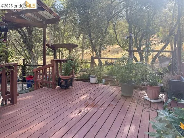 23732 Parrotts Ferry Road Columbia, CA 95310