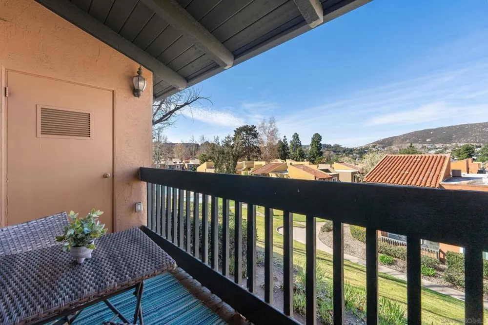 17141 W Bernardo Dr #203 San Diego, CA 92127
