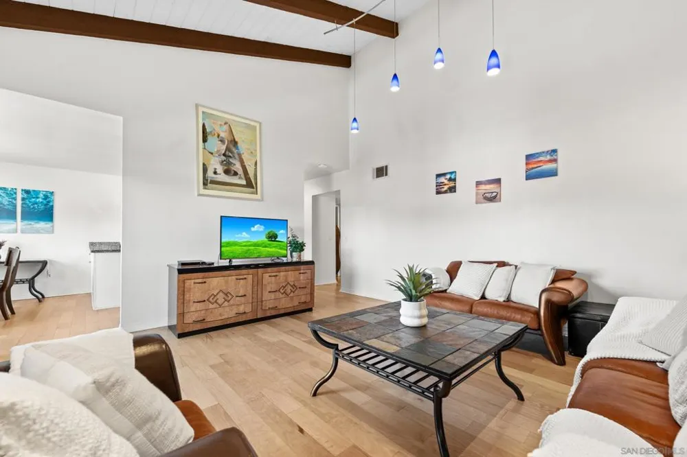 17141 W Bernardo Dr #203 San Diego, CA 92127