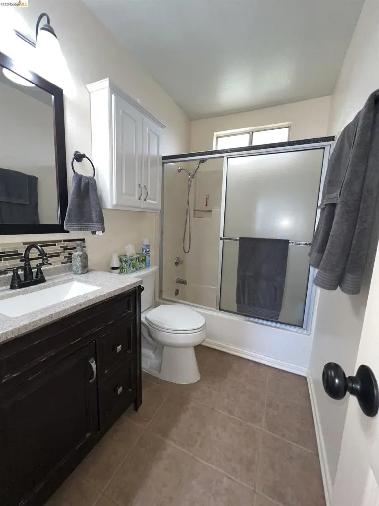 2344 Via Canela Oroville, CA 95966