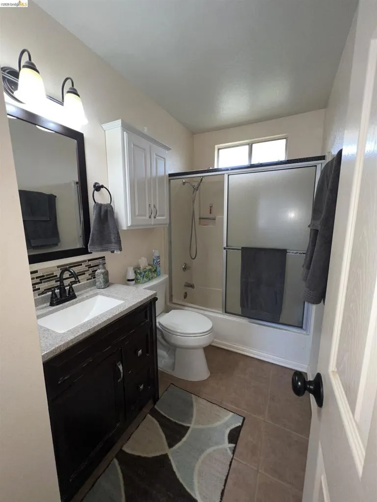2344 Via Canela Oroville, CA 95966