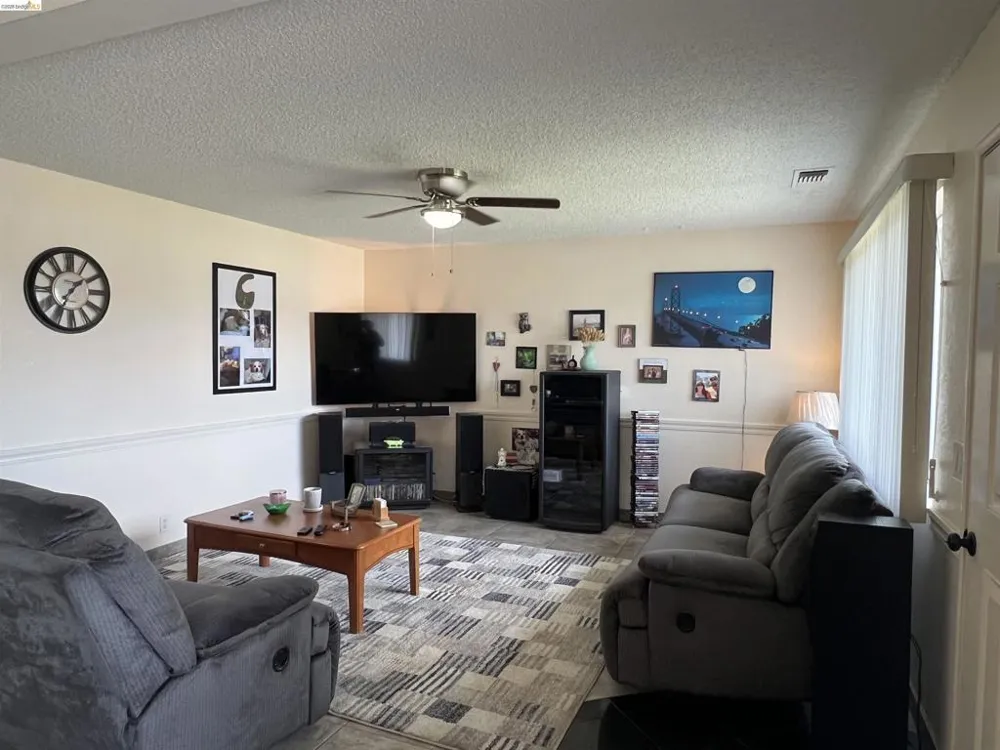 2344 Via Canela Oroville, CA 95966