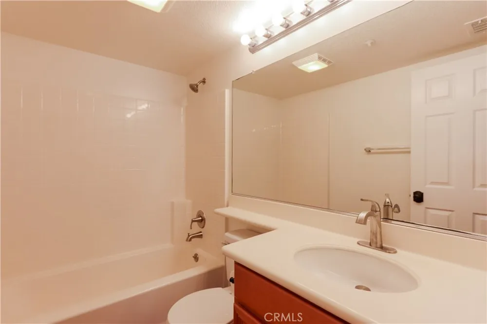32 Garrison Loop Ladera Ranch, CA 92694