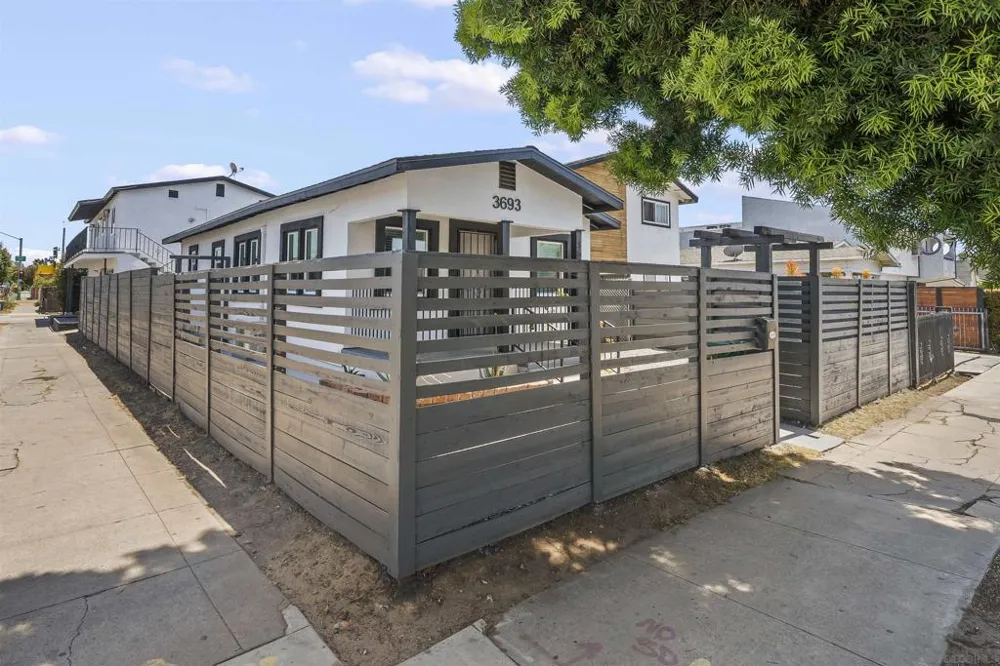 4319 Landis San Diego, CA 92105