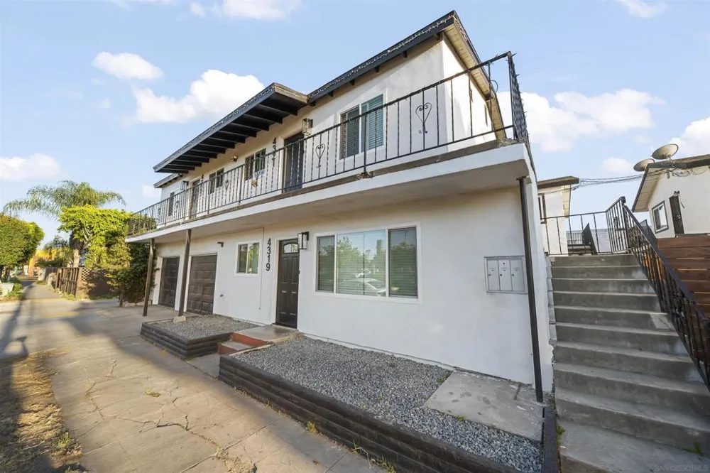 4319 Landis San Diego, CA 92105