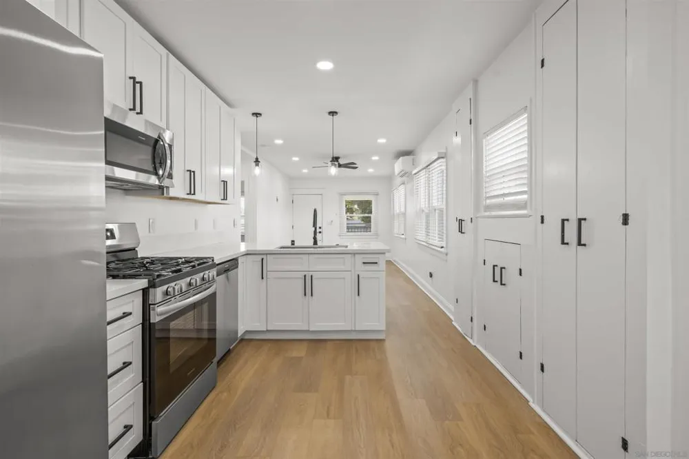 4319 Landis San Diego, CA 92105