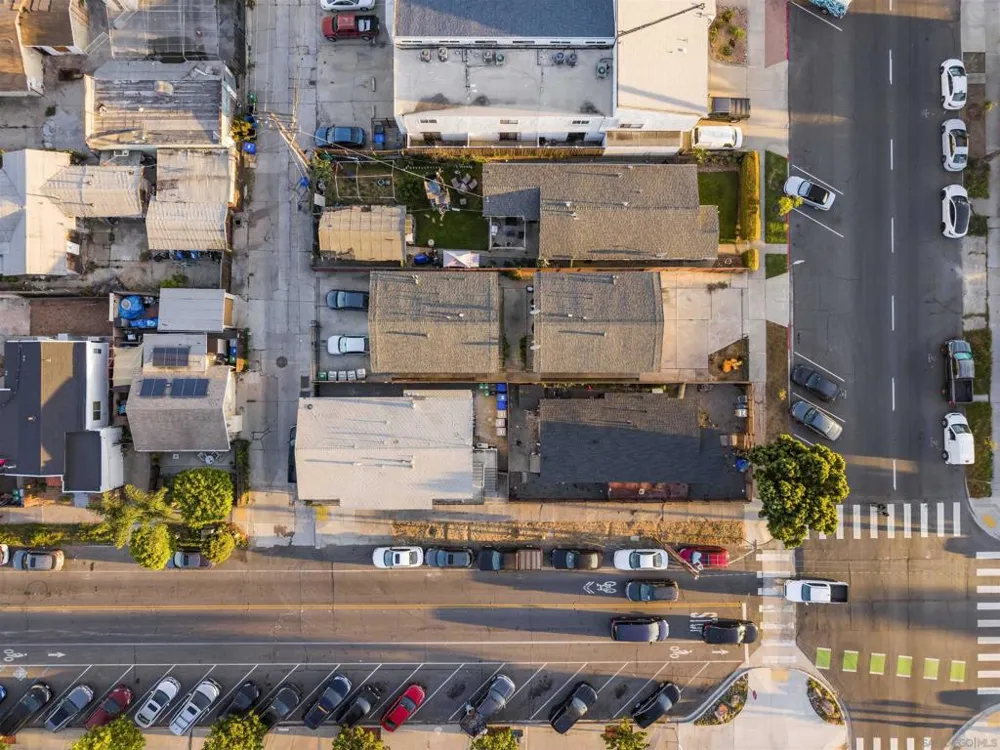 4319 Landis San Diego, CA 92105