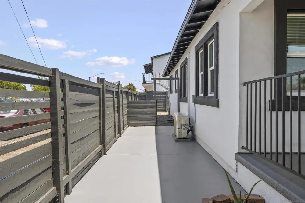 4319 Landis San Diego, CA 92105