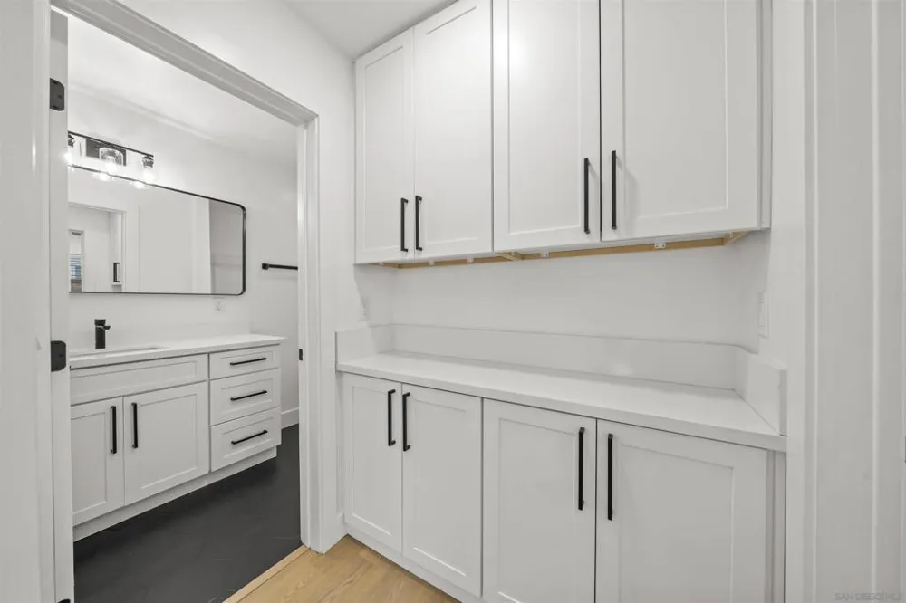 4319 Landis San Diego, CA 92105