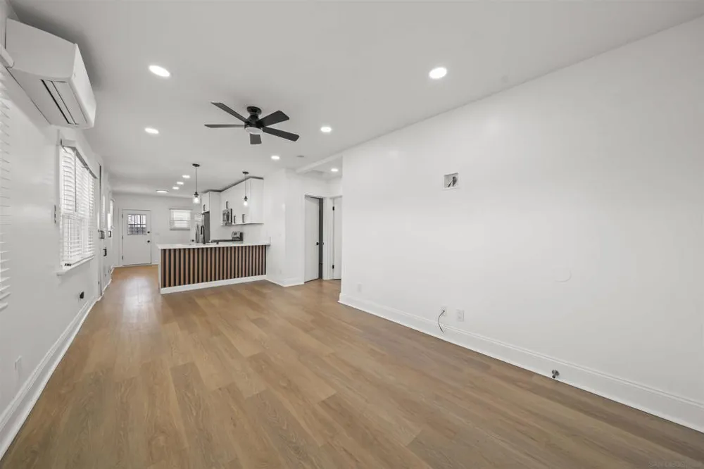 4319 Landis San Diego, CA 92105