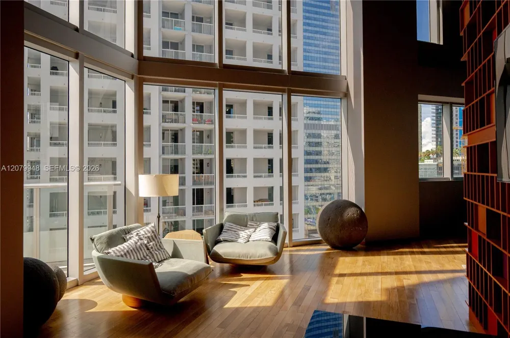 1300 Brickell Bay Dr #710 Miami, FL 33131