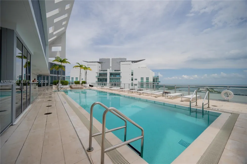 1300 Brickell Bay Dr #710 Miami, FL 33131