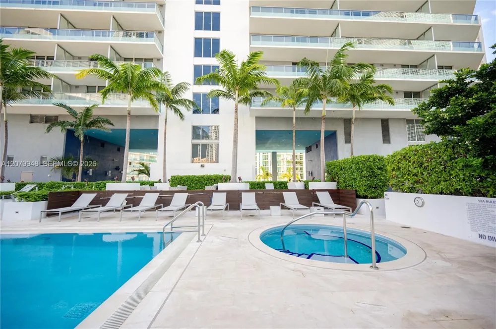 1300 Brickell Bay Dr #710 Miami, FL 33131