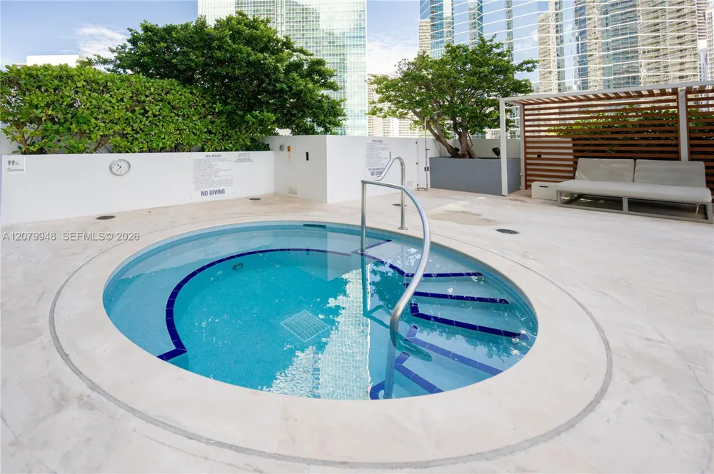 1300 Brickell Bay Dr #710 Miami, FL 33131