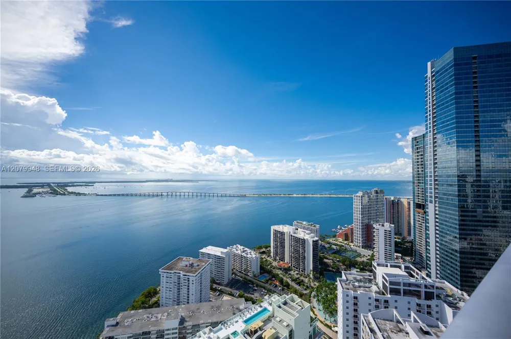 1300 Brickell Bay Dr #710 Miami, FL 33131