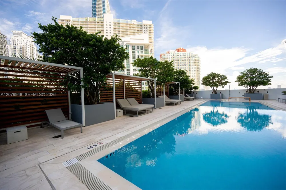 1300 Brickell Bay Dr #710 Miami, FL 33131