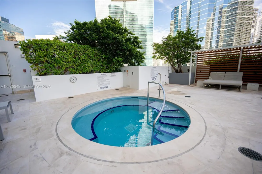 1300 Brickell Bay Dr #710 Miami, FL 33131